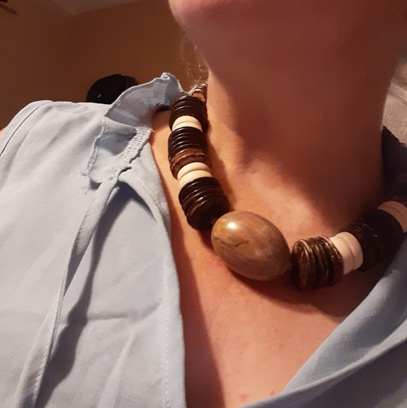 Vtg Wood Bead Necklace 19" Choker Style - Picture 14 of 16
